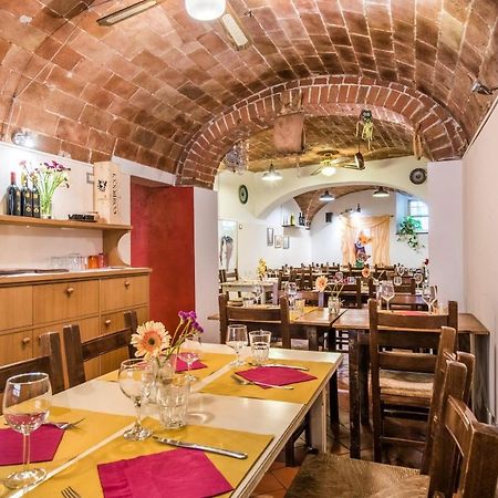 Albergo Dal Fata Gambassi Terme Exterior foto